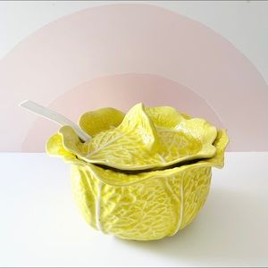 Yellow lettuce serving bowl